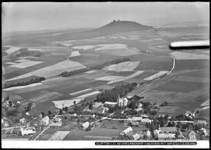 Wilhelmsdorf in Schlesien, (Sędzimirów) mit Gröditzberg, Luftbild