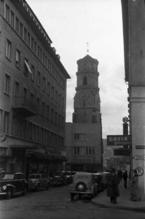 Stuttgart: Wienerstraße und Turm der Stiftskirche