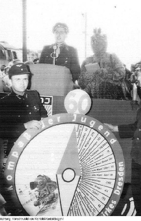 Dresden. Bahnhof. Kompass-Fest der FDJ, 1958/59