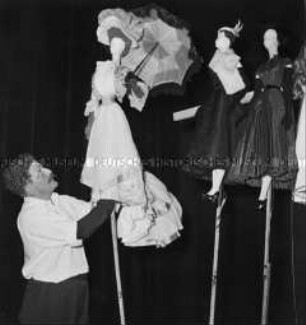 Französische Modenschau im Titania-Palast