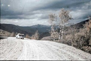 Bratocea Pass: Serptentine zum Bratocea Pass, mit Aja, Adler Trumpf