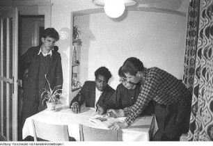 Studenten, u.a.: Dresden, Wohnheim Reichsstraße (Fritz-Löffler-Straße), Juni 1955