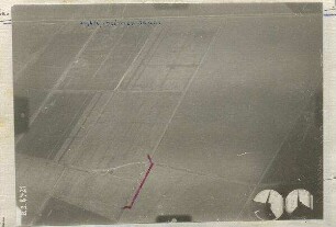 Gelände 2 km südwestlich der Straßenkreuzung Oberschleißheim und 700 m südlich des Schleißheimer Kanals (1000 m)