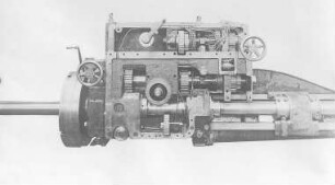 Horizontal-Bohr- und Fräsmaschinen, Spindelkasten, Vorderteil abgenommen (Defries) : Technikgeschichte | Maschinenbau | Werkzeuge und Werkzeugmaschinen | Bohr-Fräs-und Stoßmaschinen