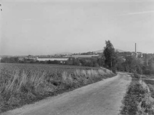 Singwitz. Kreis Bautzen. Blick auf Gebäude der VEB "Fortschritt"