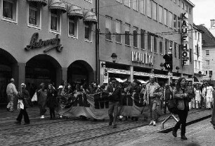 Freiburg im Breisgau: Demo gegen Kinderarbeit