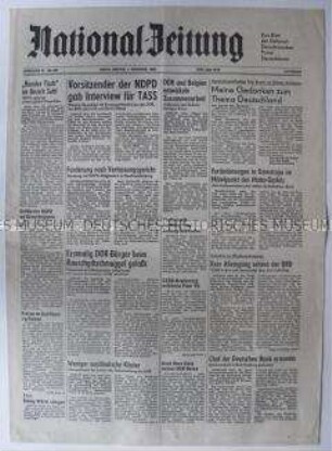 Tageszeitung der NDPD "National-Zeitung" u.a. zu Reaktionen aus dem Ausland auf die Umwälzungen in der DDR