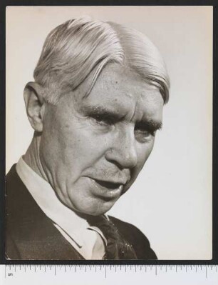 Porträtaufnahme Carl Sandburg
