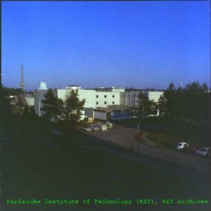 Außenansicht des Instituts für Kernverfahrenstechnik (IKVT), von Südwesten