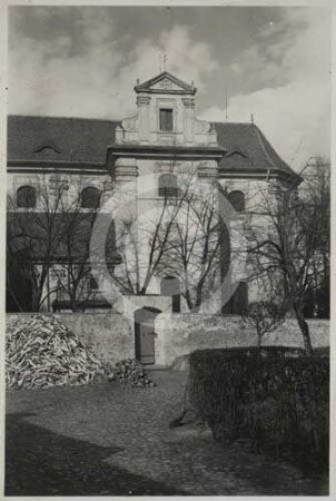 Langhaus der katholischen Kirche Ober Briesnitz