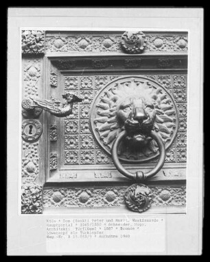 Hauptportal — Türklopfer