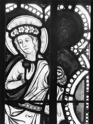 Heilige Dorothea von einem Glasfenster : Heilige Dorothea von einem Glasfenster. Glasmalerei (um 1410/1420). Murau, Friedhofskirche Sankt Anna, Chorfenster, Südseite