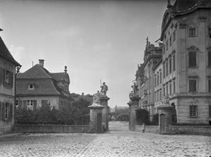 Östliches Schlosstor