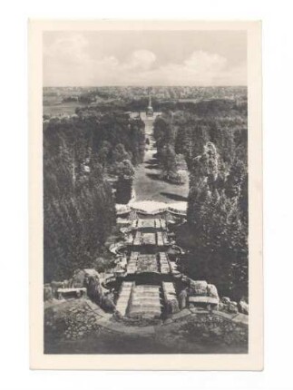 Kassel-Wilhelmshöhe. Blick vom Herkules auf Schloß und Stadt