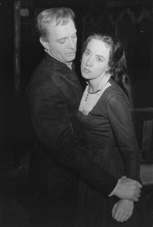 Szenenbilder aus "Hamlet" von W. Shakespeare, Inszenierung F. Kortner,