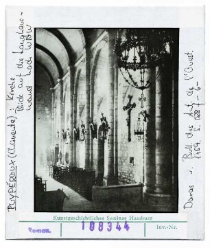 Puypéroux: Kirche, Blick auf die Langhauswand nach Westen