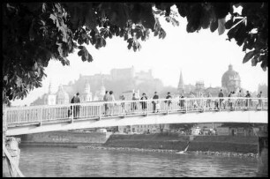 Salzburg: Salzach Brücke, Hintergrund Hohensalzburg
