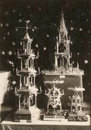 Erzgebirgische Weihnachtspyramiden