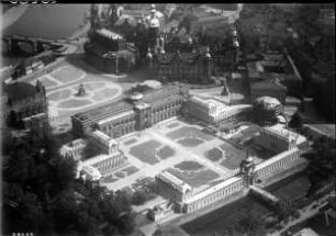Dresden, Zwinger, Residenzschloß, Hofkirche