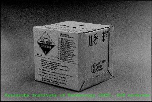 Beispiel einer ordnungsgemäßen Verpackung für Chemikalien der Hauptabteilung Sicherheit/Arbeitsschutz und Sicherheit (HS/AS)