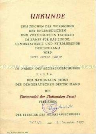 Urkunde zur Ehrennadel der Nationalen Front