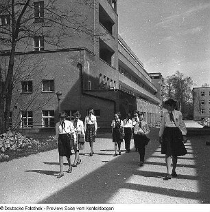 Junge Sanitäter Schwesternschule
