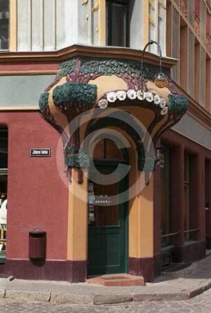 Portal des Wohnhauses Kalēju iela 23 (Schmiedestraße) in Riga