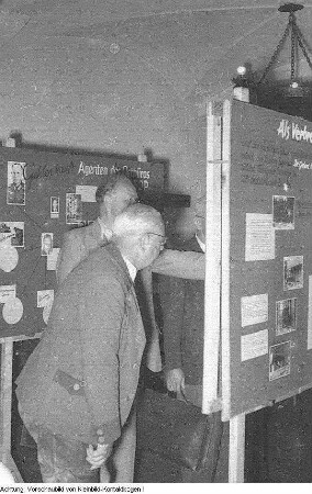 Verschiedenes: Fernschreiberdienst des Bezirks, Sammlung von Abzeichen und Waffen aus dem Nationalsozialismus, Versammlung der Staatssicherheit, Vertreter der Staatssicherheit im VEB Zeiss Ikon, Familie, Restaurant im Hauptbahnhof Dresden, Städtische Pilz-Beratungsstelle, ein Volkspolizist gibt gestohlene Gegenstände an ihren Eigentümer zurück, u.a., Januar-November 1955