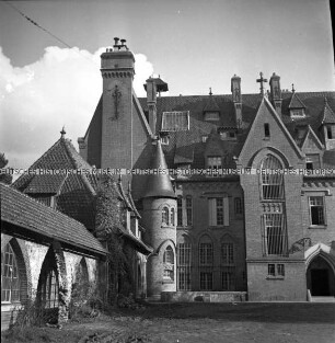 Gebäude in Chateau Chinon (?) (Frankreichfeldzug)