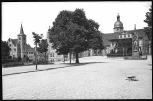 Naumburg. Wilhelmsplatz mit Kriegerdenkmal