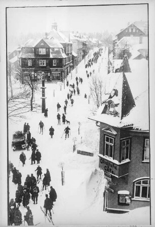 Oberhof, Hauptstraße im Winter
