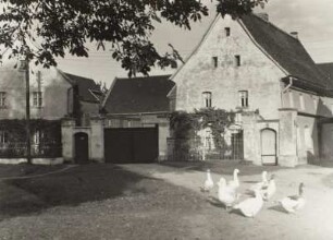 Hohenheida-Gottscheina, Dorfplatz : Hohenheida-Gottscheina, Dorfplatz. Ansicht mit Dreiseithof?