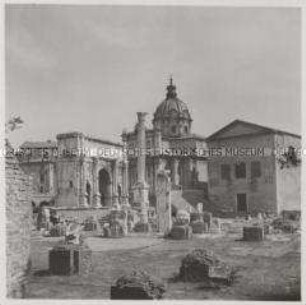 Rom, Forum Romanum, Septimius-Severus-Bogen, Phokas-Säule, Curia Iulia, Kirche Santi Luca e Martina