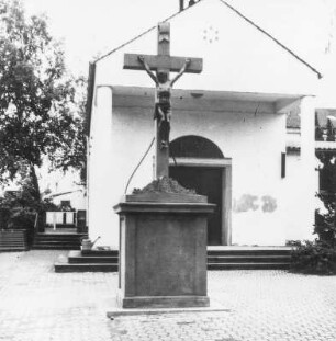 Friedhofskreuz (Friedhofsanlage); Rodgau, Weiskircher Straße