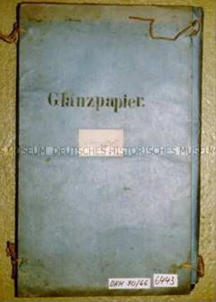 Mappe mit Inhalt "Glanzpapier."