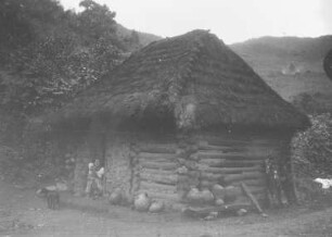 Haus in Ayutla : Blick auf ein Holzhaus