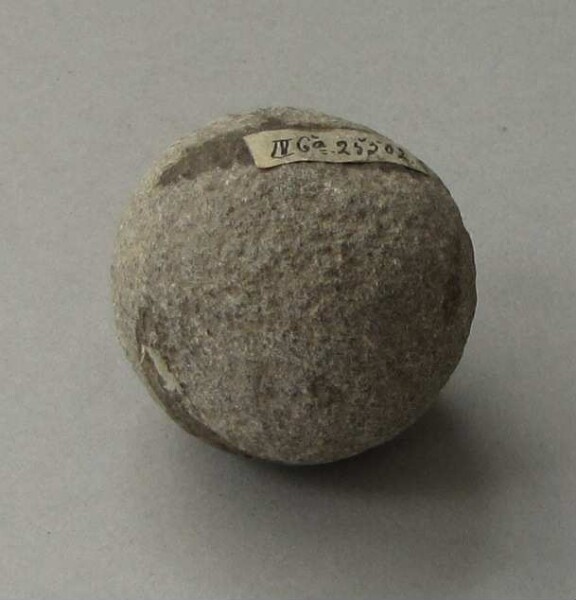 Boule de pierre