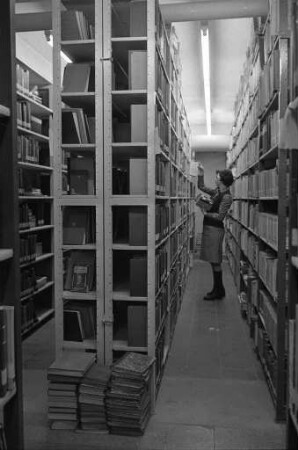 Lese- und Ausleihbetrieb in der Stadtbibliothek am Marktplatz