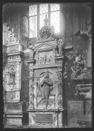Epitaphe in der Stiftskirche Wertheim, u.a. Epitaph Graf Philipp von Manderscheid