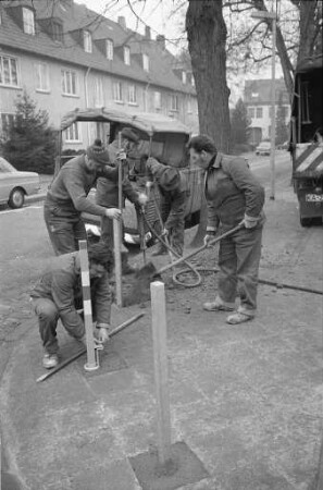 Maßnahmen gegen verbotswidriges Parken auf Gehwegen