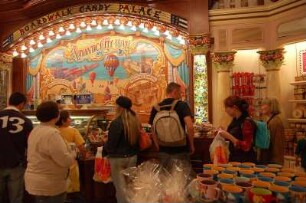 Paris - Disneyland : Bonbon Geschäft im Park Disneyland, Paris 2006
