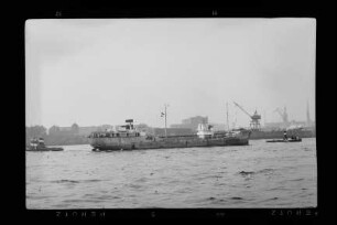 Liselotte Essberger (1951), Essberger.- John T. Essberger, Hamburg