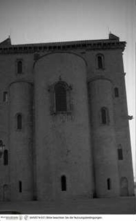 San Nicola Pellegrino, Apsiswand (Nordnordostseite)