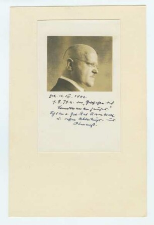 Portrait von Dr. Holzapfel