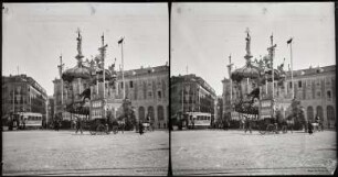 Nizza. Place Masséna mit der Figur des Roi du Carnaval