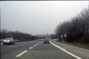 Einfahrt in Tangente Nordost (Weinheim Richtung Frankfurt) von Hauptfahrbahn Nord der A659 (Weinheim Richtung Mannheim)