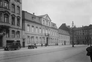 Erzbischöfliches Palais