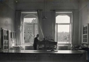 Städtisches Klinikum. Verwaltungsbau - Aufnahmezimmer