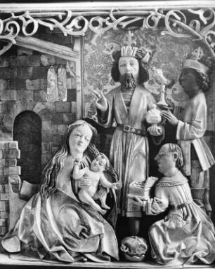 Retabel : Retabel. Holz, geschnitzt, farbig gefaßt (um 1490). Detail mit Anbetung durch die Heiligen drei Könige. Dorfkemmathen, Pfarrkirche
