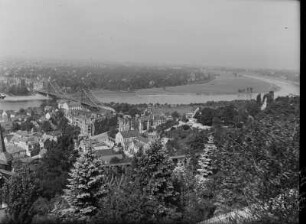 Körnerplatz von der Reinhardsbank aufgenommen : Dresden-Loschwitz. Blick über den Elbhang zum Körnerplatz